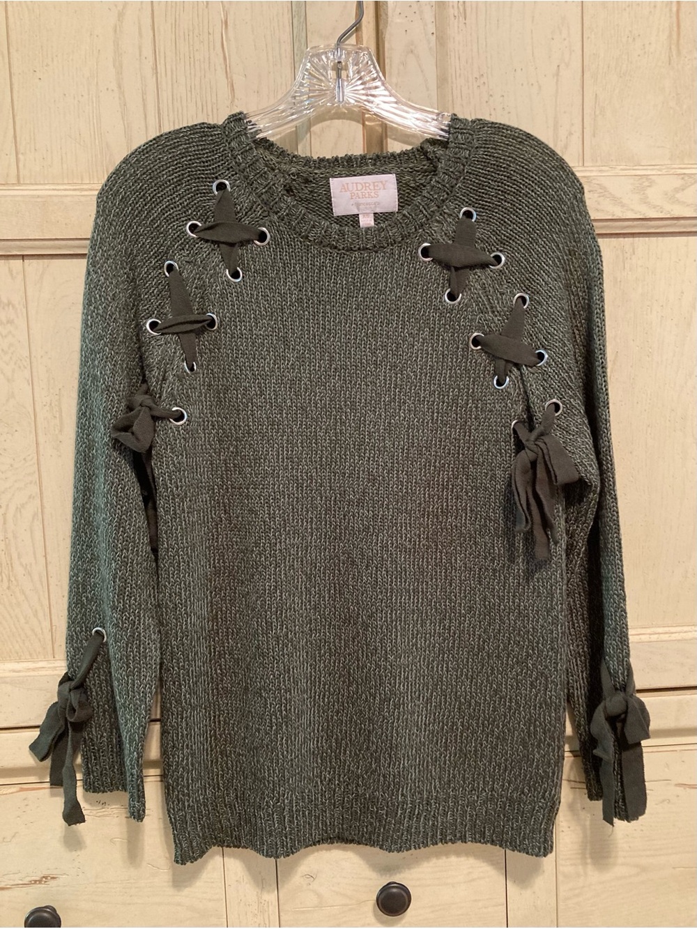 Olive Green Shaker Stitch Crewneck Sweater XS NEW